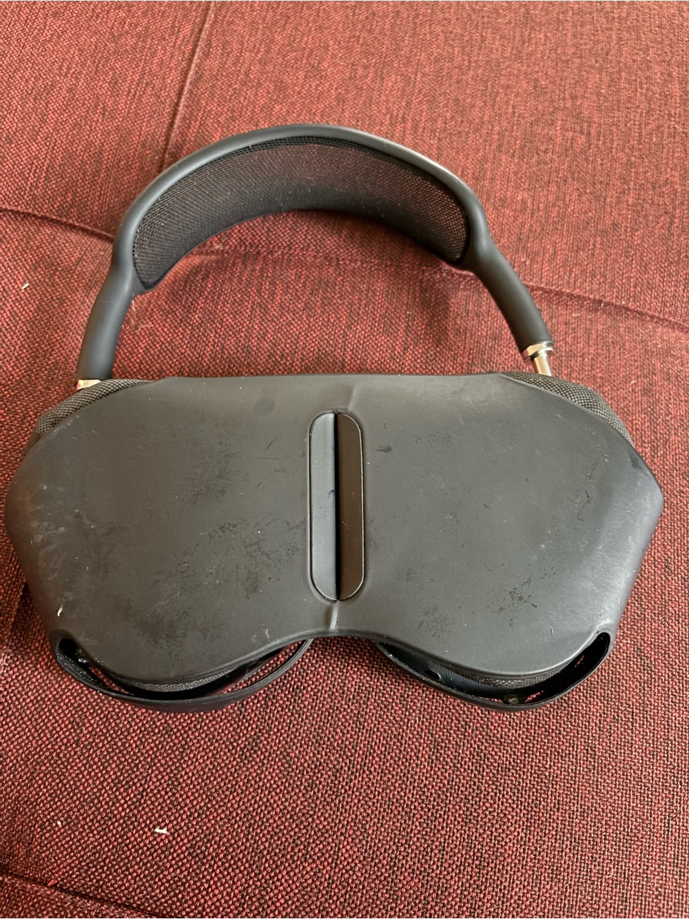 Black AirPod Max First Gen